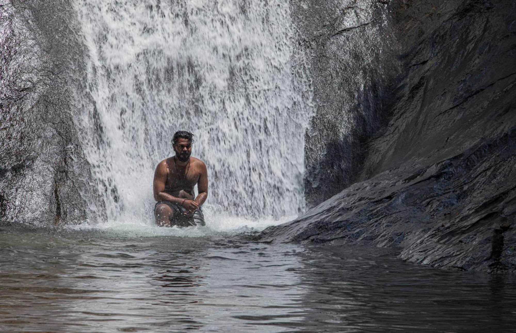 Aruvikuzhy Waterfalls Villa Kozhancheri ภายนอก รูปภาพ