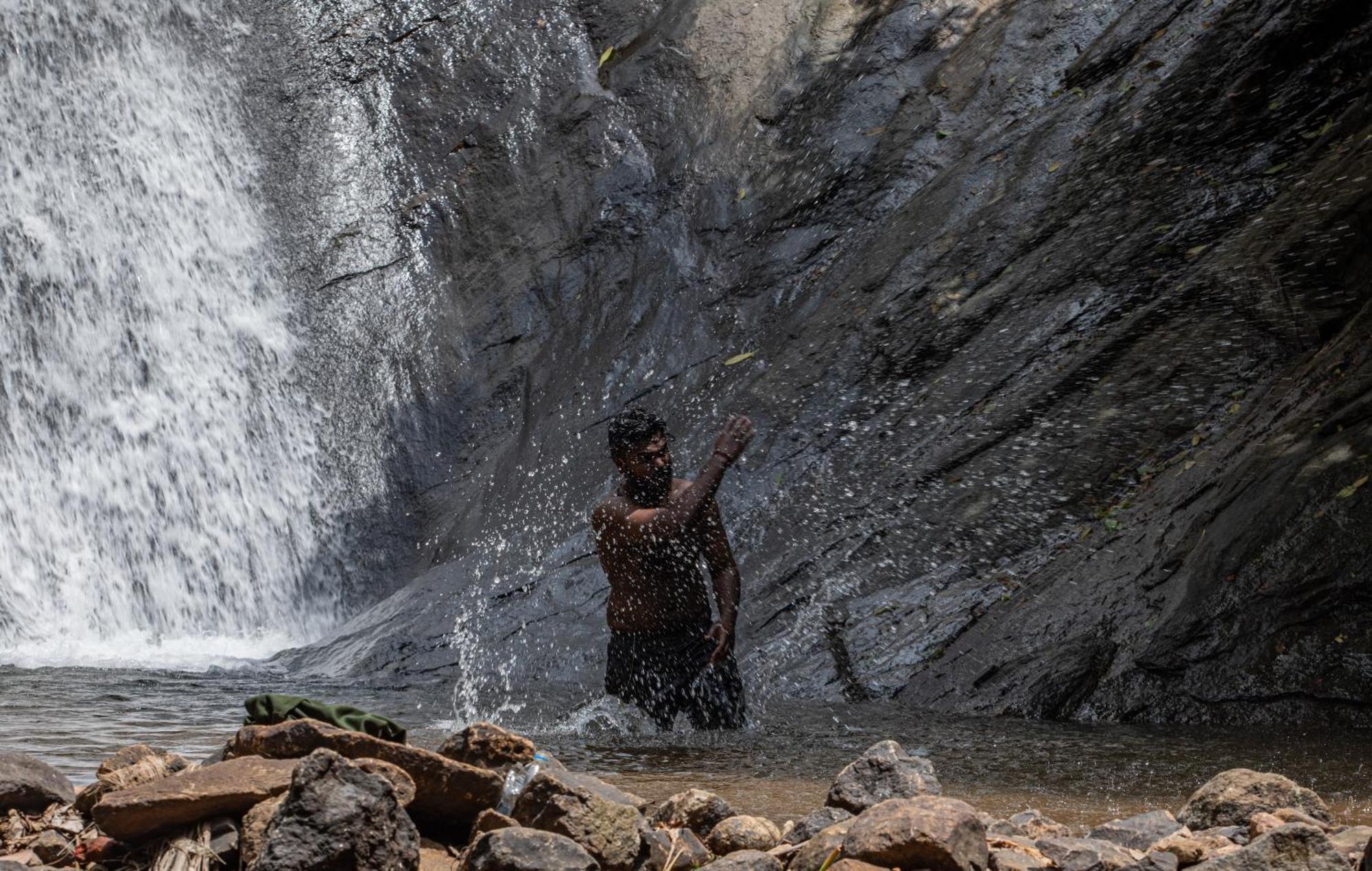 Aruvikuzhy Waterfalls Villa Kozhancheri ภายนอก รูปภาพ