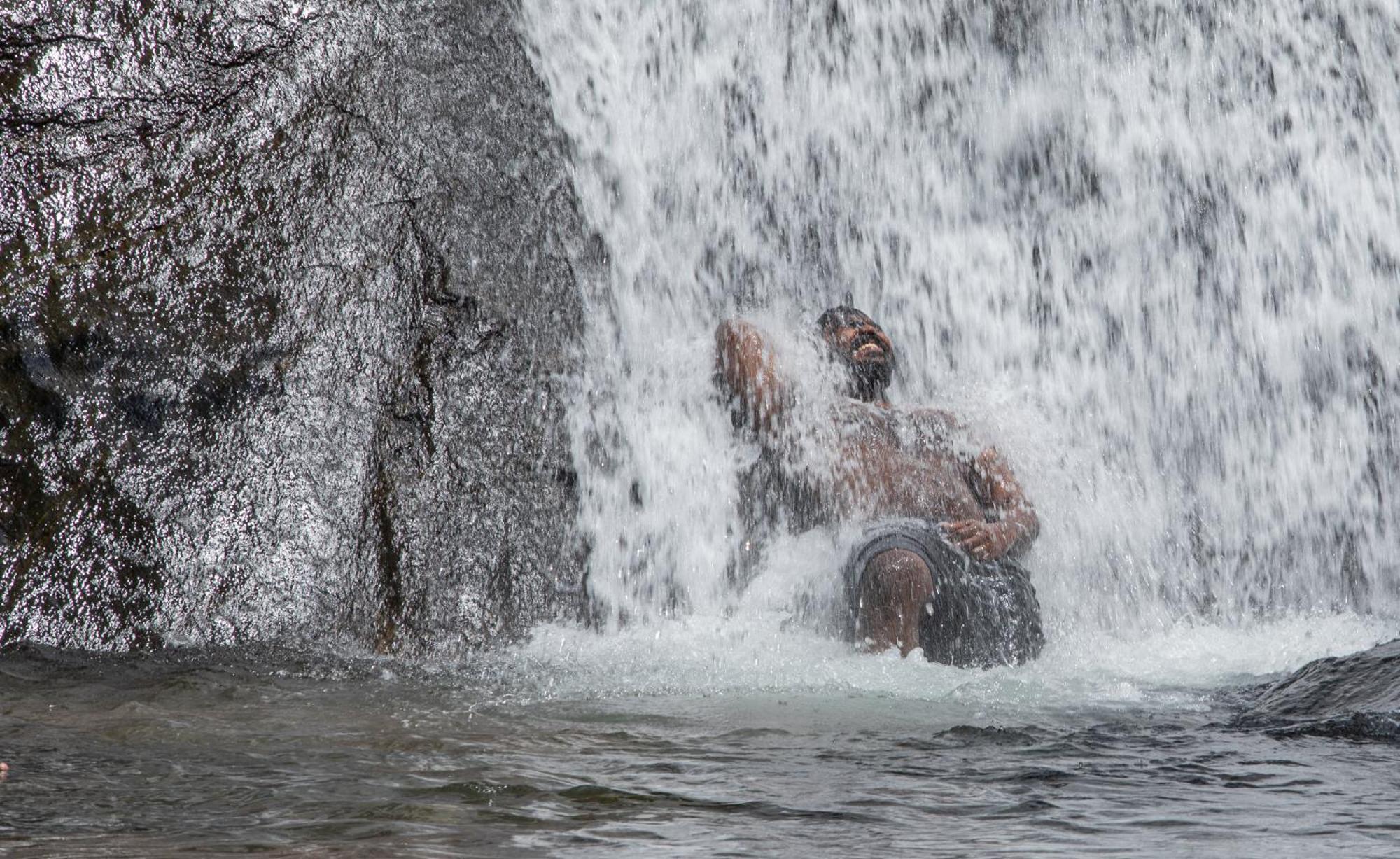 Aruvikuzhy Waterfalls Villa Kozhancheri ภายนอก รูปภาพ
